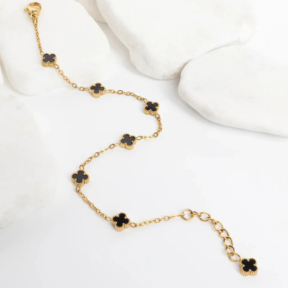 Petite Black Clover Bracelet ✨
